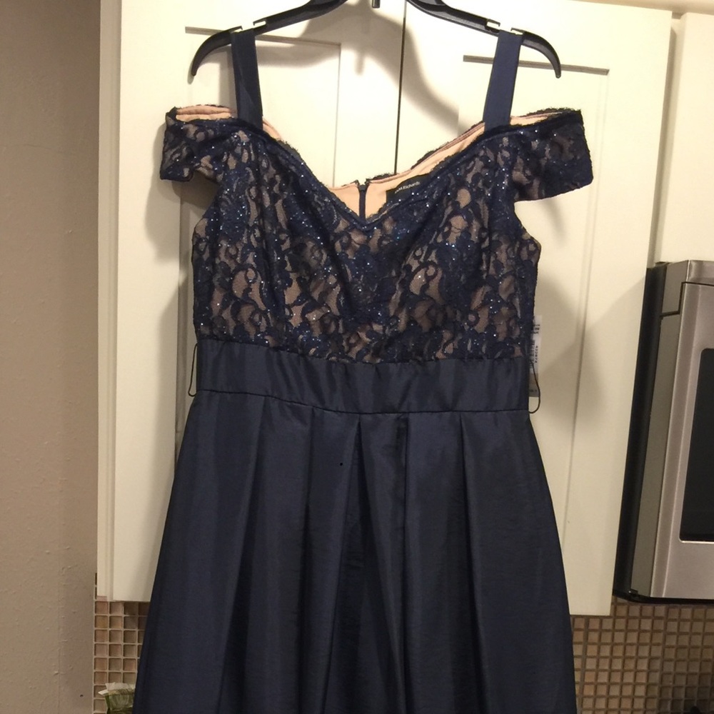 Size 12 R&M Richards evening gown NWT